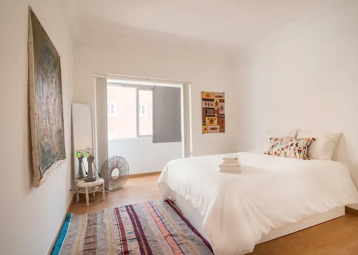 Art And Design In Apartament Lizbona
